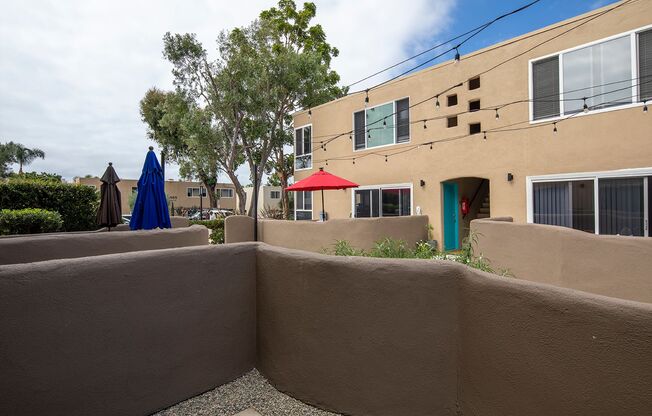 2 beds, 2 baths, 918 sqft, $3,195, Unit 25-05