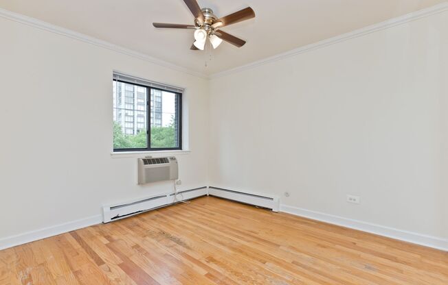 1 bed, 1 bath, $1,610, Unit 406