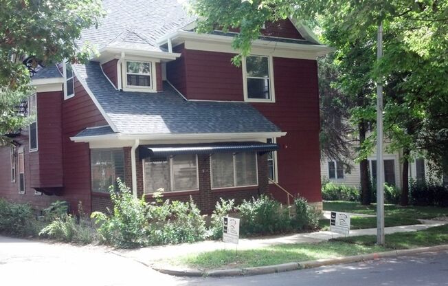 0308-312 N Washington Street