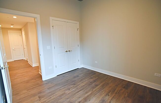 2 beds, 2 baths, 1,014 sqft, $4,100, Unit 3833-311