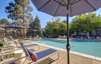 Shift Apartments in Aurora