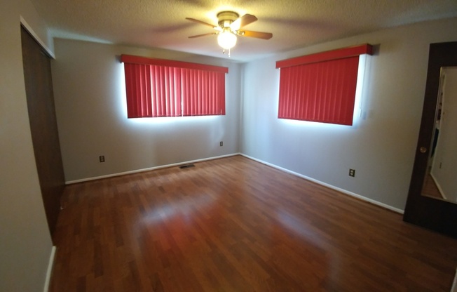 3 beds, 2 baths, $1,700