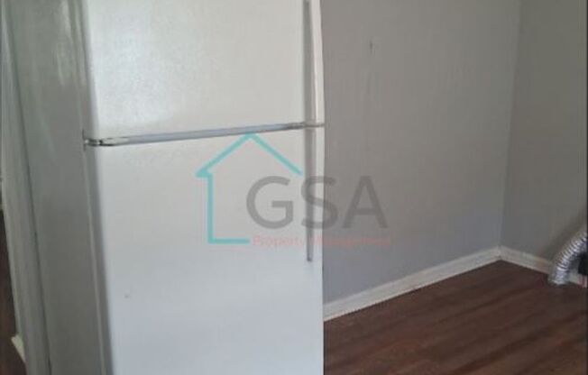 2 beds, 1 bath, 878 sqft, $1,000, Unit 126 Broadus Street-1