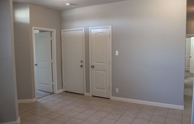 4-BEDROOM IN SAENGERHALLE, COMAL ISD