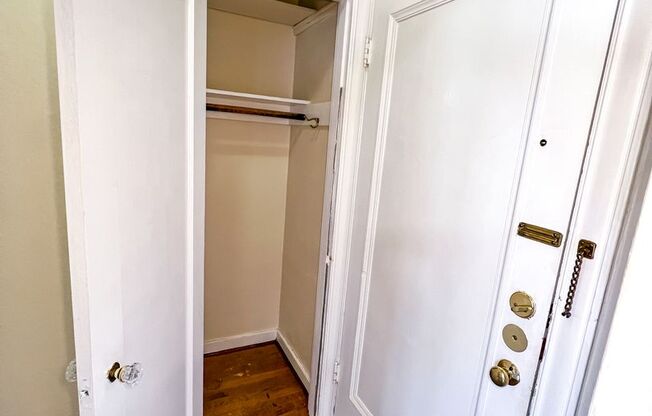 Studio, 1 bath, 440 sqft, $1,495, Unit 306