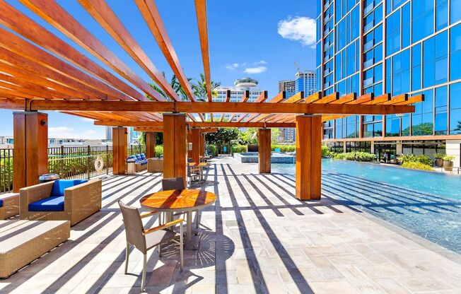 1 bed, 1 bath, 881 sqft, $4,800, Unit 1514
