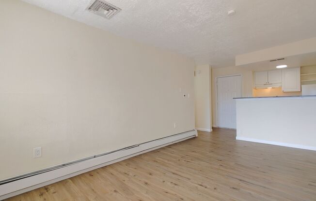 1 bed, 1 bath, 485 sqft, $825, Unit H106