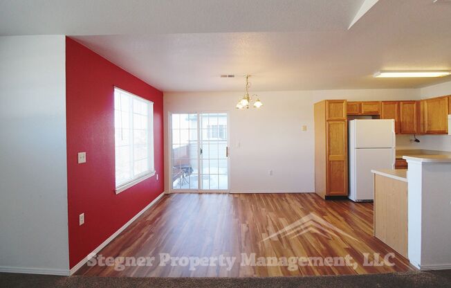 3 beds, 2 baths, $2,100, Unit # 4G