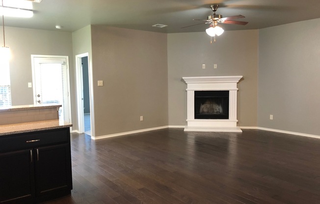 3 beds, 2 baths, $2,200