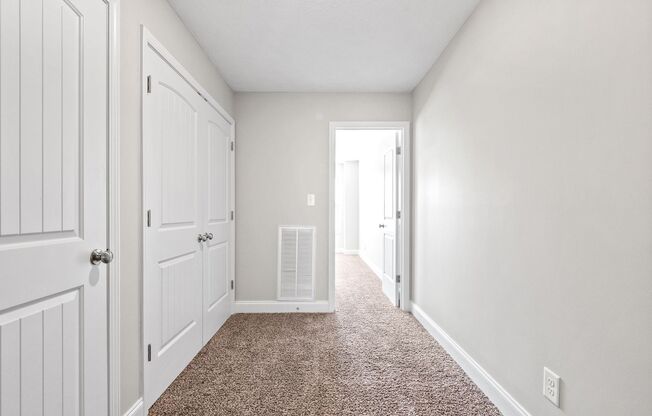 3 beds, 3 baths, $1,425, Unit # 201