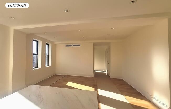 3 beds, 3 baths, $14,000, Unit PHD