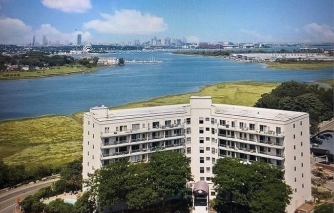 1 bed, 1 bath, 644 sqft, $2,400, Unit 407