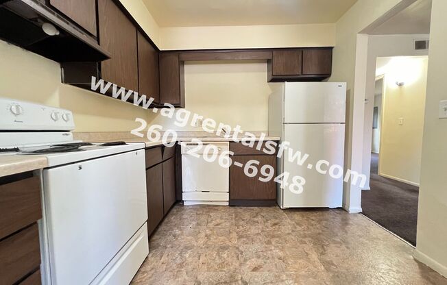 2 beds, 1 bath, 700 sqft, $925, Unit 6010 Guild Dr