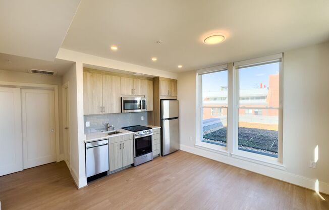 1 bed, 1 bath, $5,000, Unit 505