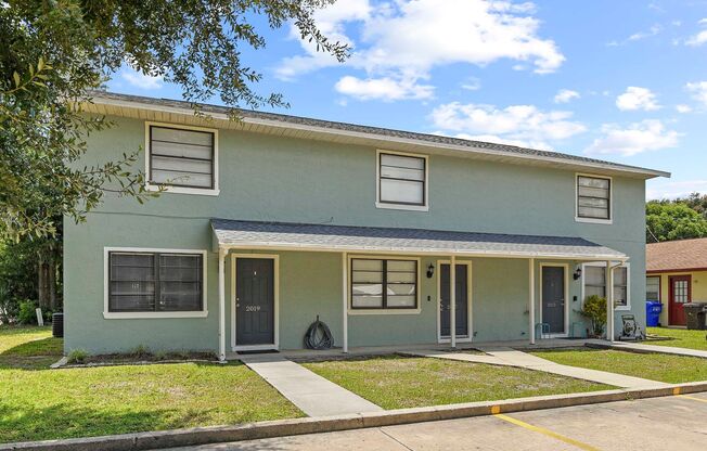 Fully remodeled 2 bedroom in Kissimmee available now!