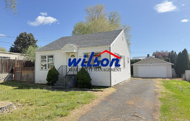 Spacious 3bd | 1ba House near Nob Hill Elementary School!