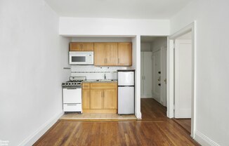 1 bed, 1 bath, $3,000, Unit 4B