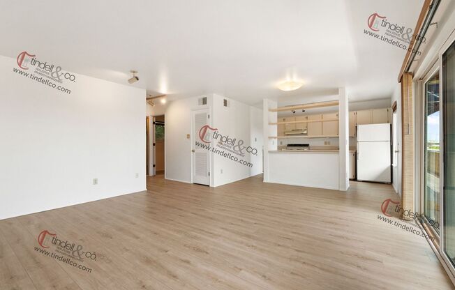 Fantastic 1-Bedroom Condo Near OHSU & South Waterfront, Off-Street Parking, & W/S/G Included!