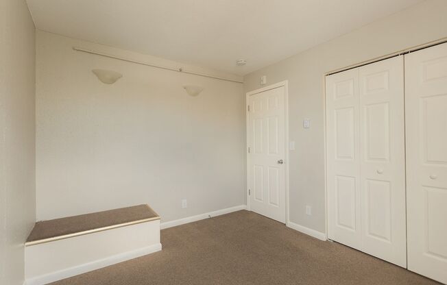 2 beds, 1 bath, 690 sqft, $2,800, Unit 210