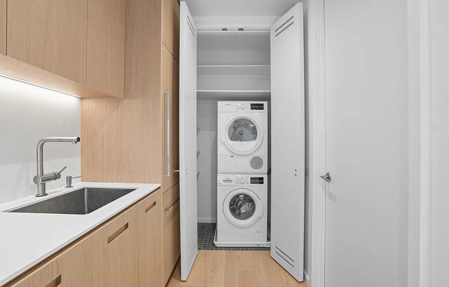 Studio, 1 bath, $3,650, Unit 8S