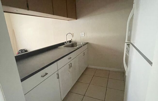 1349 NE 36 PL