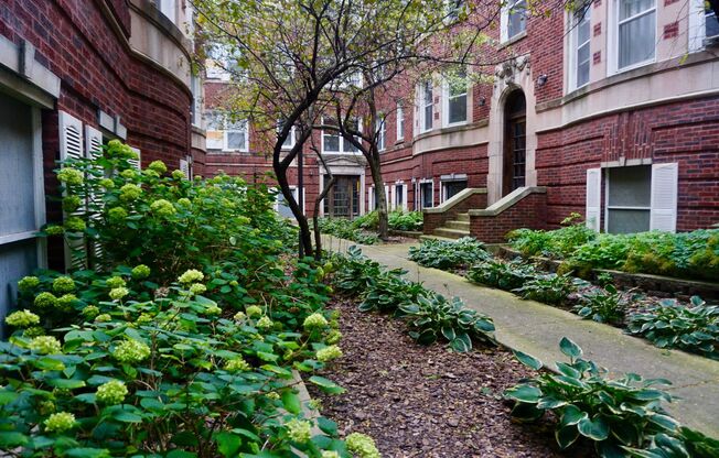 1 bed, 1 bath, 650 sqft, $1,650, Unit 5537-1B