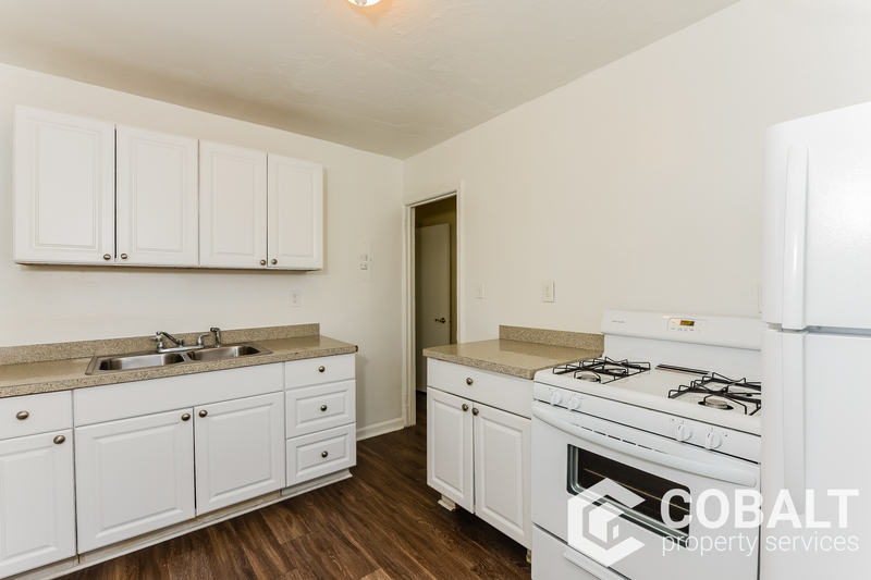 1982 ROCKLEDGE RD NE