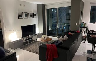 1 bed, 2 baths, $3,295, Unit # 1808
