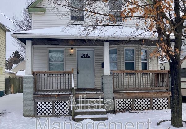 3200 ROANOKE AVE