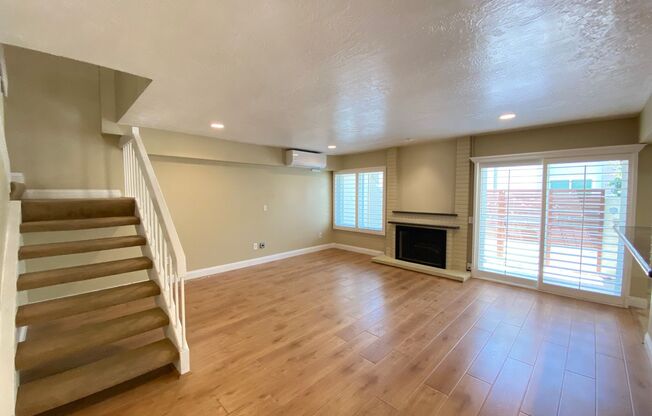 Serene Location in Park Point Loma! Two Car Garage! Pool! AC!