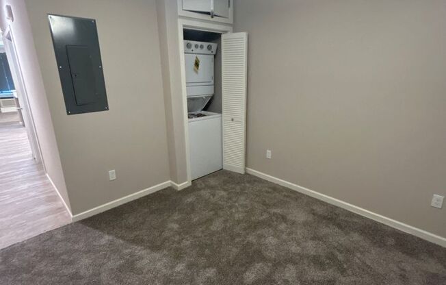 Studio, 1 bath, 500 sqft, $995, Unit 26