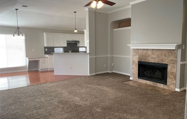 637 Cedarwood Dr