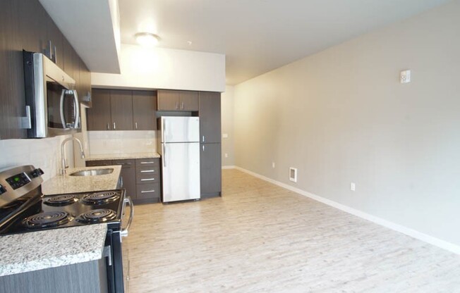 Buckman: Great Modern 1st Floor 1 Bdr w/Condo-Grade Finishes Ready Soon!