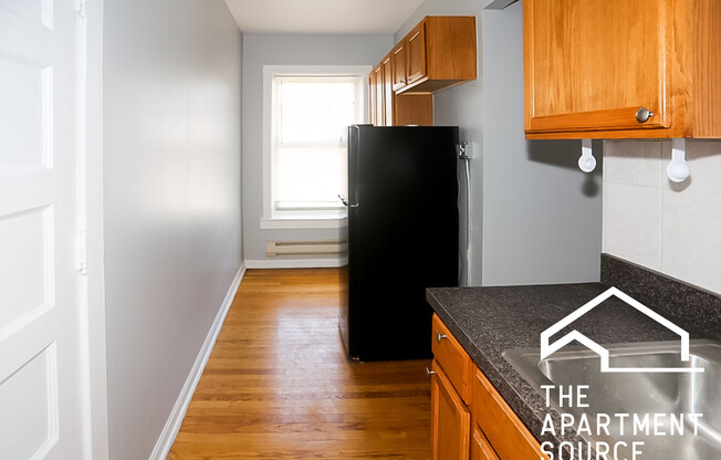 3257 W Wrightwood Ave