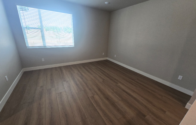 4824 RIV RDS DR