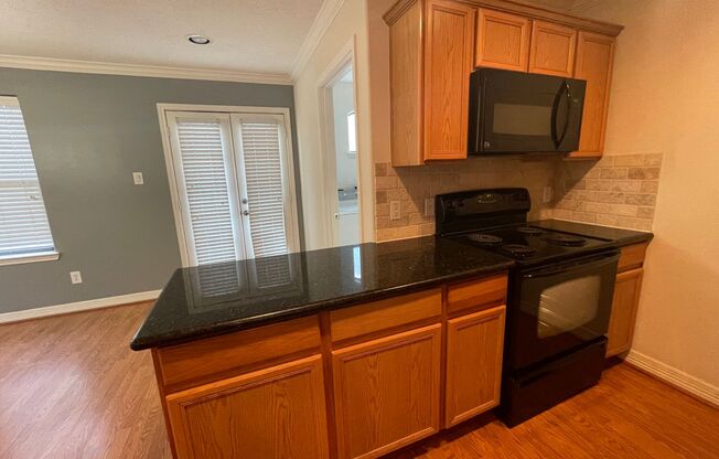 3 beds, 3.5 baths, 1,911 sqft, $2,000, Unit 105