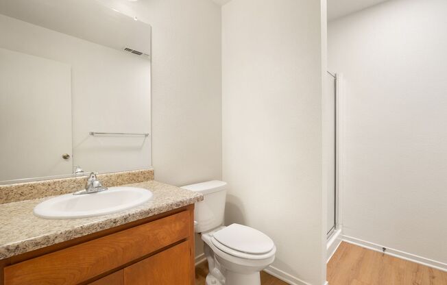 2 beds, 2 baths, 867 sqft, $1,625, Unit 045