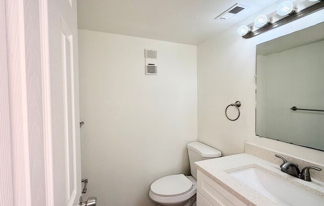 1 bed, 1.5 baths, 778 sqft, $1,445