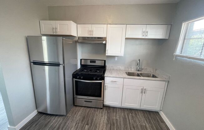 2 beds, 1 bath, $1,199, Unit Forg2116A