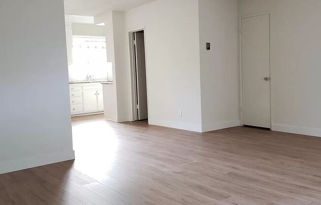 039 - 2439 Chelsea Place