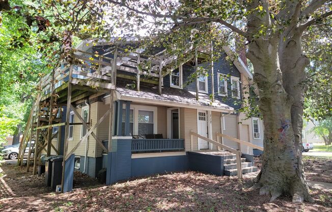 712 W Illinois