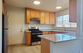 2 beds, 1 bath, $3,395, Unit 1011