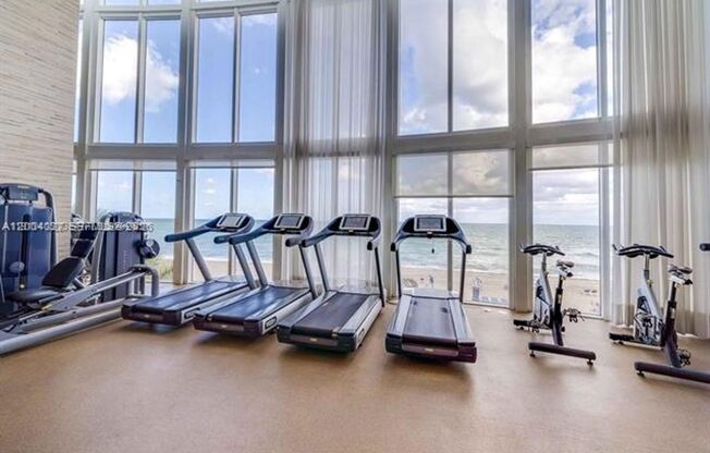 3 beds, 3 baths, 2,354 sqft, $9,500, Unit 16001 Collins Ave # 406