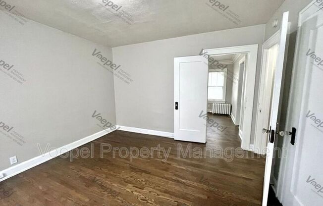 2 beds, 1 bath, 1,300 sqft, $1,200, Unit 5303 Charlotte St. Unit 2