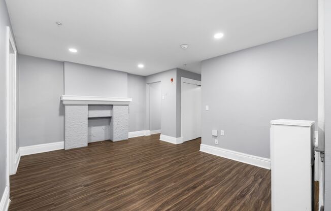 2 beds, 1 bath, 613 sqft, $1,250, Unit GH-03