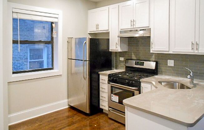 2 beds, 1 bath, 1,105 sqft, $2,595, Unit 2211-1