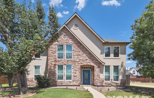Luxurious Single Family Home with Resort-style Private Pool in Plano