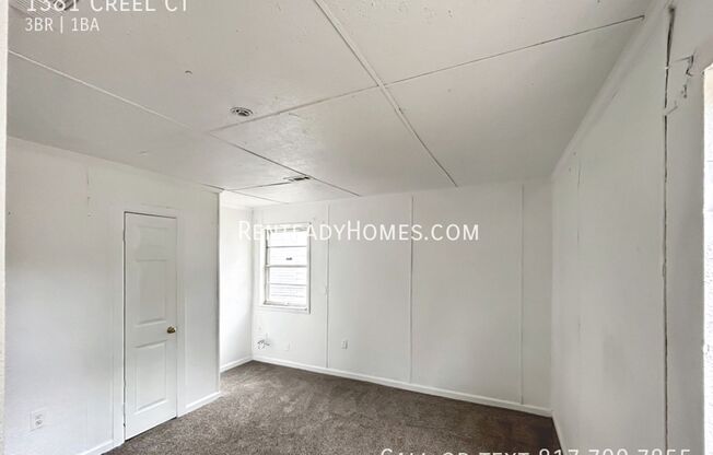 3 beds, 1 bath, $1,650