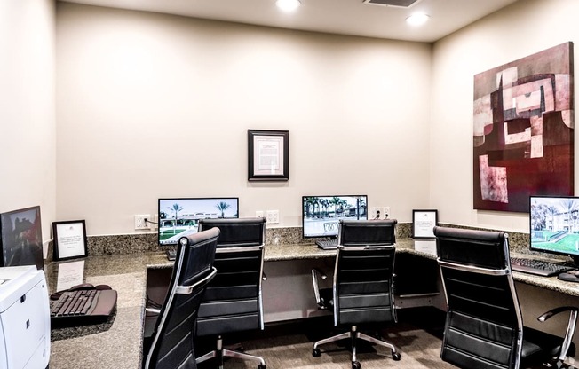 Terrace Apartment, Business Center