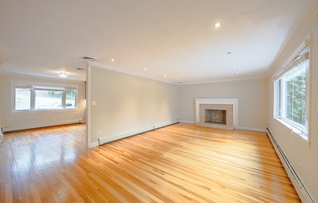 6 PEACH TREE LN